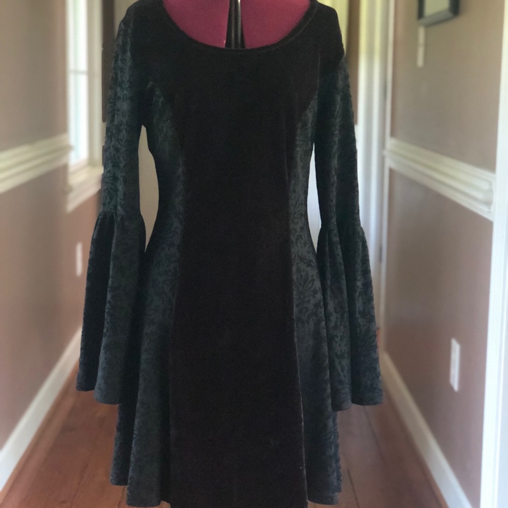 Aryeh Bell Sleeved Velvet And Brocade Dress